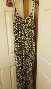 Leopard maxi dress with pockets